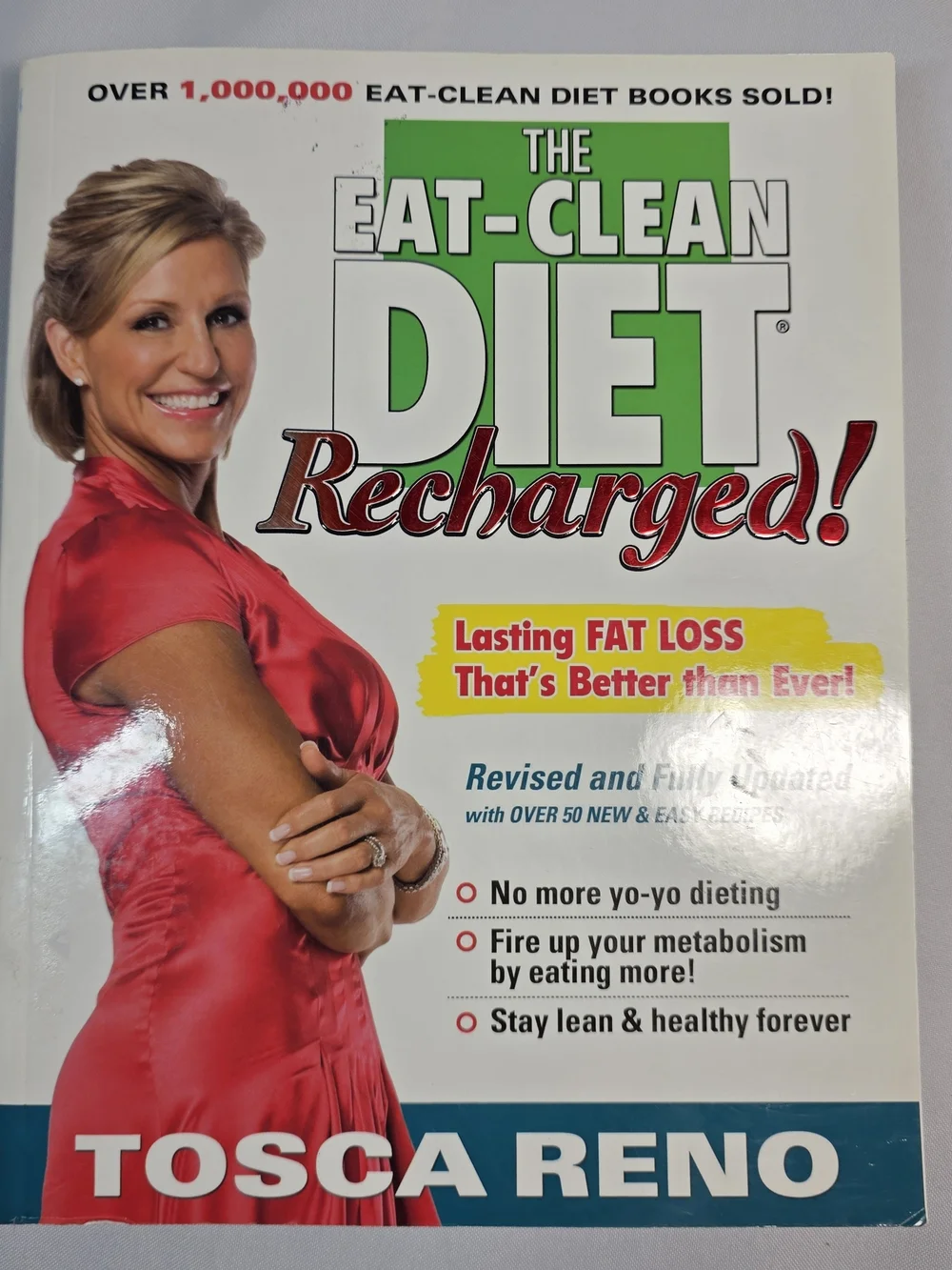 Tosca Reno Eat-Clean Diet Recharged! Book - White & Green Cover with Red Accents